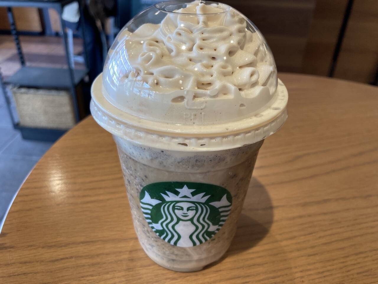 コーヒー クリーム フラペチーノ With コーヒー クリーム スワール カスタマイズして飲んでみました With Online 講談社公式 恋も仕事もわたしらしく