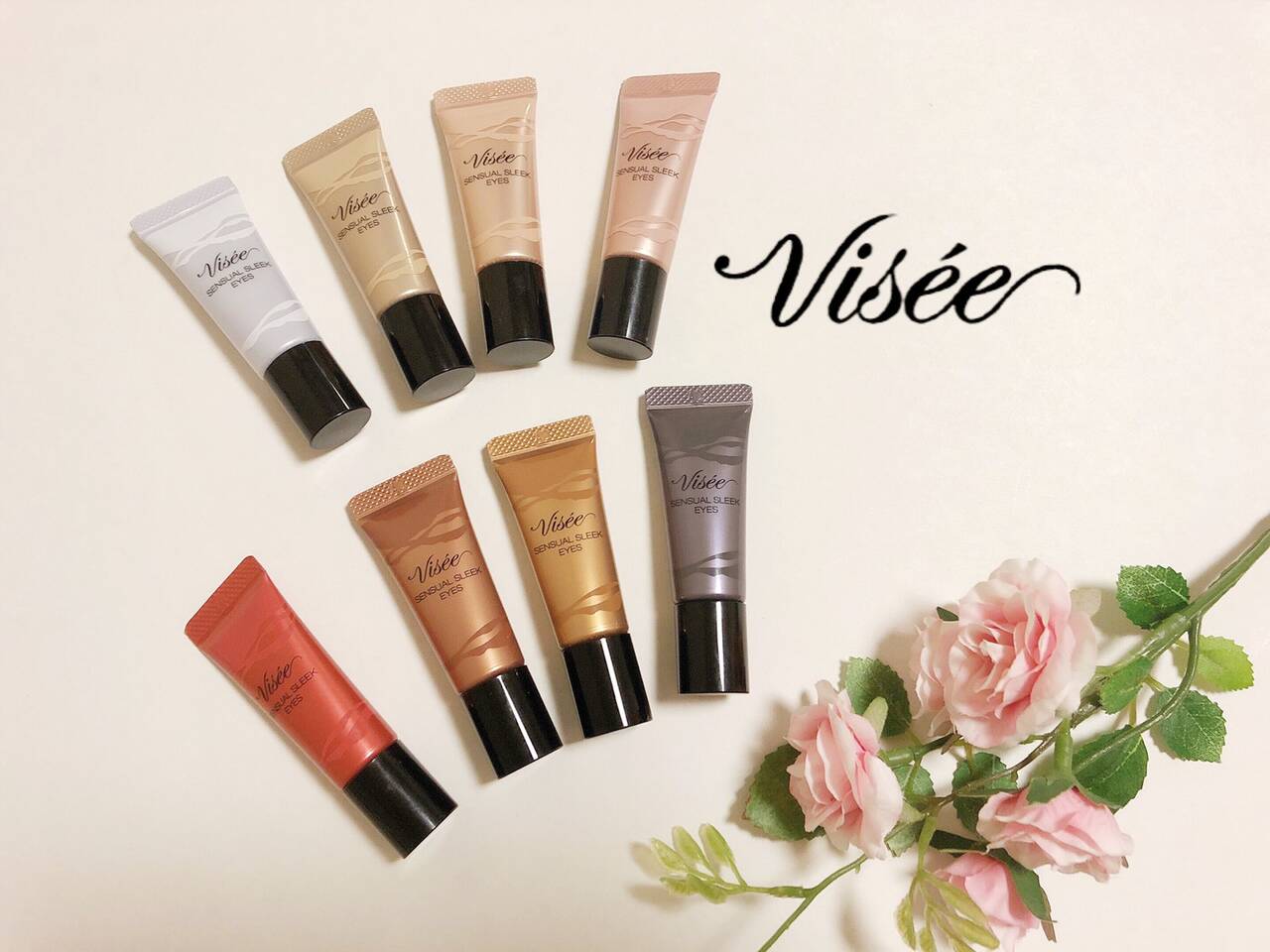 新作コスメ Visee ヴィセ のアイグロスが可愛すぎてときめく 全8色をレビュー Ol代表 Withlab美容ラボの おうち美容部 With Online 講談社公式 恋も仕事もわたしらしく