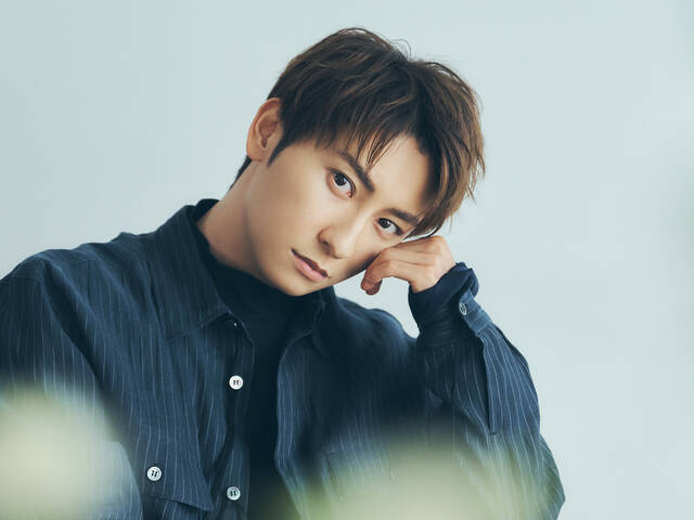 AAA - IAMWHATIAM 與真司郎【取り置き中】 What's in Atae Shinjiro's (AAA) bag] What are the minimalist