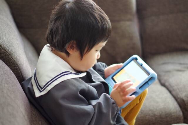 【無料の知育アプリ5選】モンテッソーリ教師が厳選！遊びながら賢くなれるおすすめアプリ【2～3歳以上】