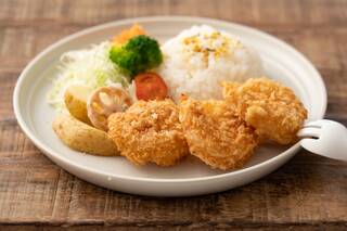 堀田茜×ザ・スーツカンパニー】「あたらしい私になれる」秋冬