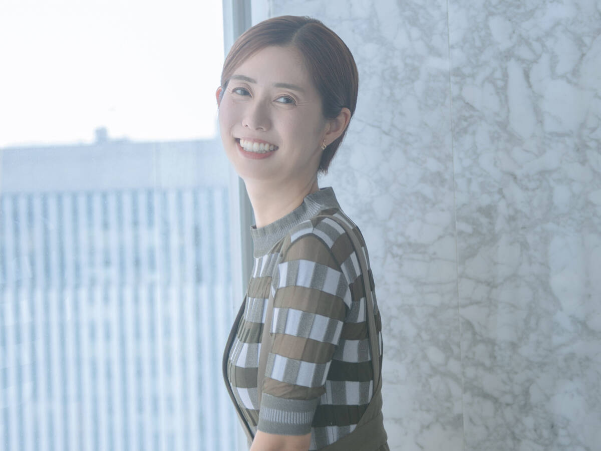 息子のお迎えどうする？」山崎夕貴アナ、報道キャスター初就任の裏で夫 