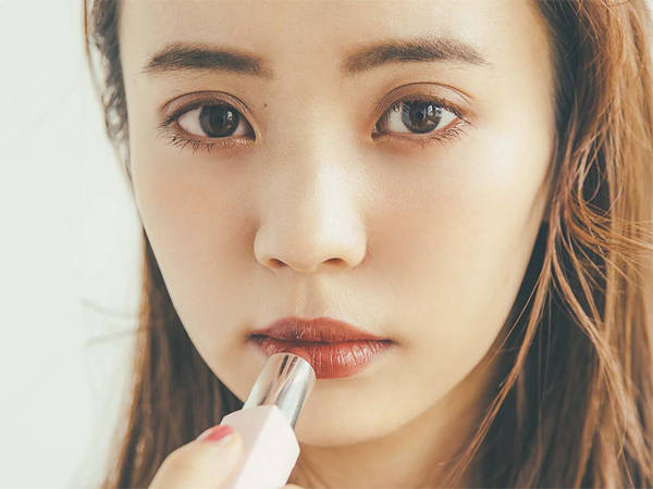 ---4. リップをぐりぐり塗り