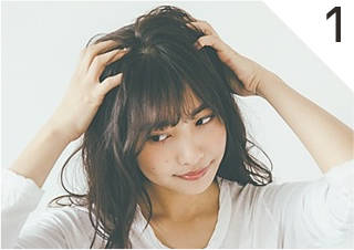 ---濡れた髪にムースをON