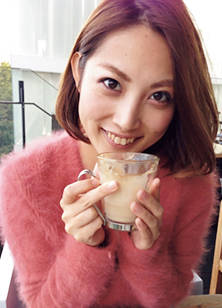 神崎 恵 翁 安芸 鈴木詩織 私が 好きで似合う服 を見つけた瞬間 With Online 講談社公式 恋も仕事もわたしらしく