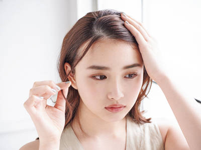 ---【1】後れ毛をひとすじ残す