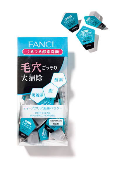 ---【濃密クッション泡で角質も毛穴もクリア】
