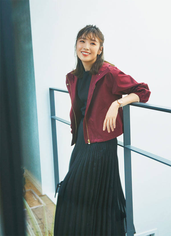 19秋の新作マウンテンパーカ キレイめで大人っぽい フェミ派も着られる４大ブランド 高山一実 乃木坂46 ファッションで私らしく With Online 講談社公式 恋も仕事もわたしらしく