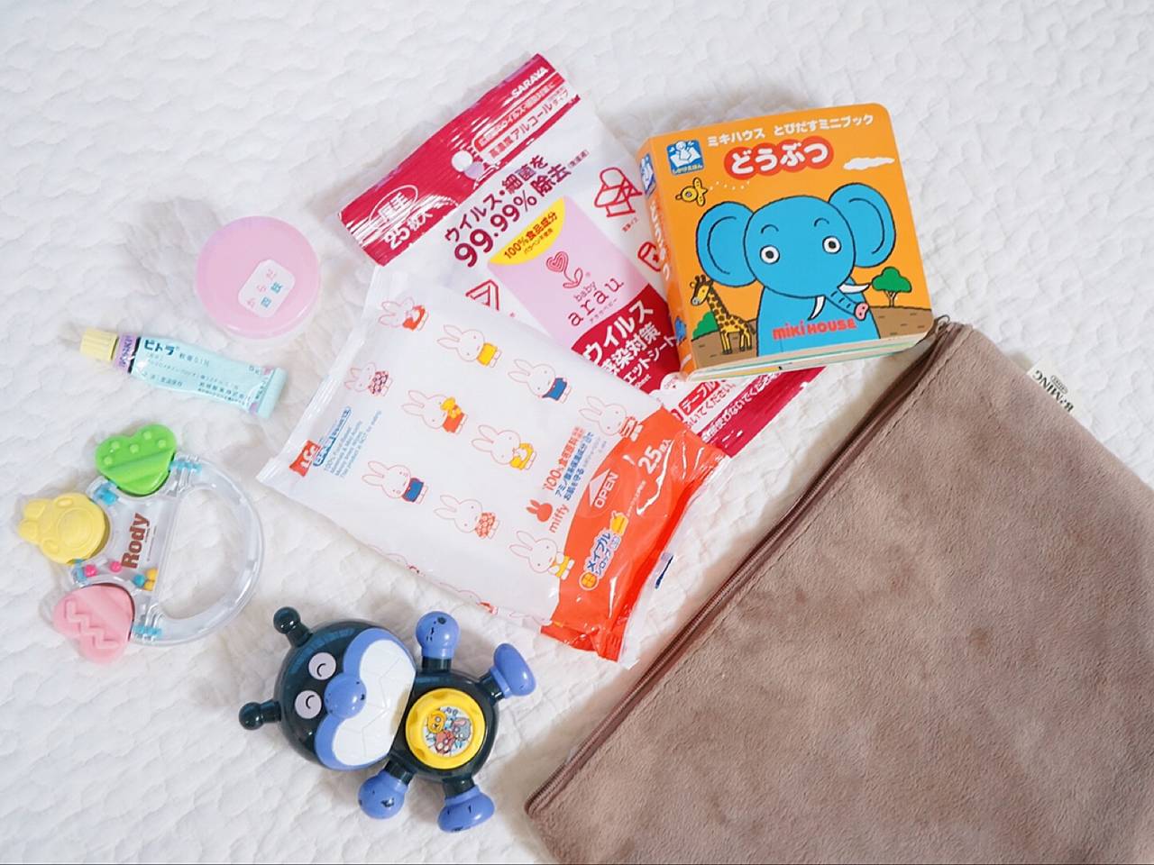 11月号付録が凄い B Ming By Beamsコラボポーチ2点セット活用法 With Lab ファッション With Online 講談社公式 恋も仕事もわたしらしく