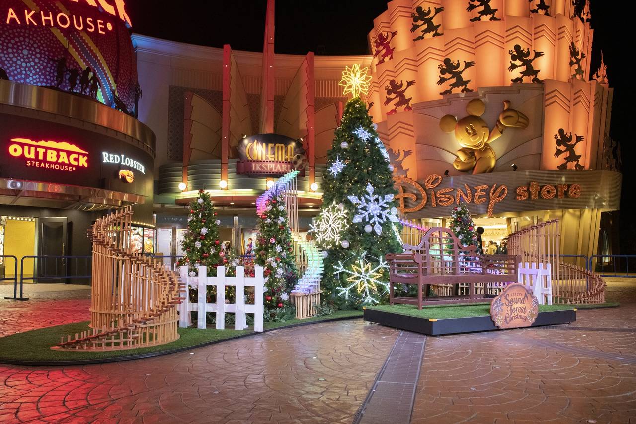 本格的なクリスマスを過ごしたい派へ 20代女子が行くべきクリスマスイベント2019 恋に効くエンタメニュース With Online 講談社公式 恋も仕事もわたしらしく