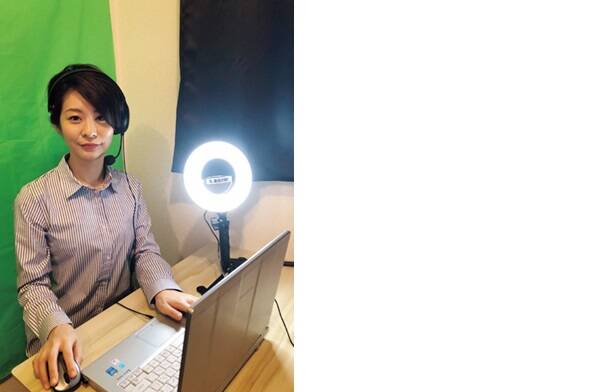 Zoom映えグッズ5選 お役立ち背景やライトで美人度急上昇 共働きwith 講談社公式 仕事も家庭もわたしらしく