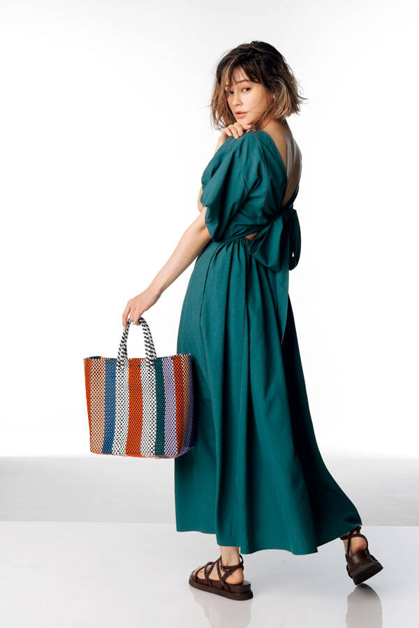 一着持っておきたい 人気ブランドの 夏カラーワンピ ５選 ファッションで私らしく With Online 講談社公式 恋も仕事もわたしらしく