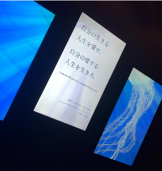 ネイキッド占い 画像 With Online 講談社公式 恋も仕事もわたしらしく