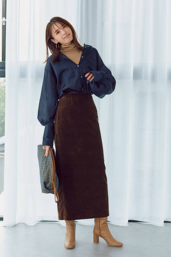 ネイビー ブラウンの秋っぽ大人配色で華金デート 毎日コーデ With Online 講談社公式 恋も仕事もわたしらしく