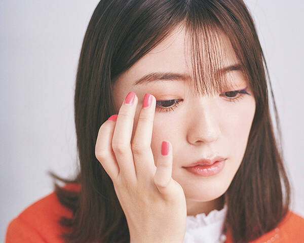 ---【1.にじみでるような血色とうるツヤ感を仕込む!】