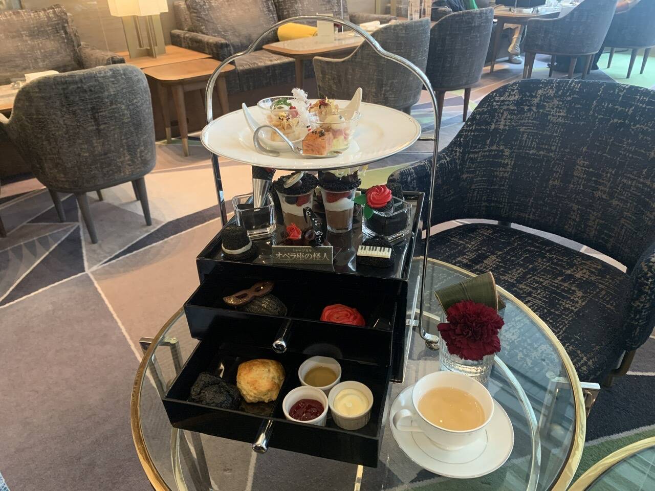 スイスホテル南海大阪 オペラ座の怪人 をアフタヌーンティーで With Lab ライフスタイル With Online 講談社公式 恋も仕事もわたしらしく