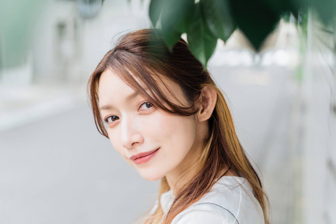 後藤真希 後編 変化を経験しても変わらないもの 自然体でいたい って願っていた 今は 自然体 っていう言葉の中心にいるような気がします わたしたちの憧れアイコン With Online 講談社公式 恋も仕事もわたしらしく