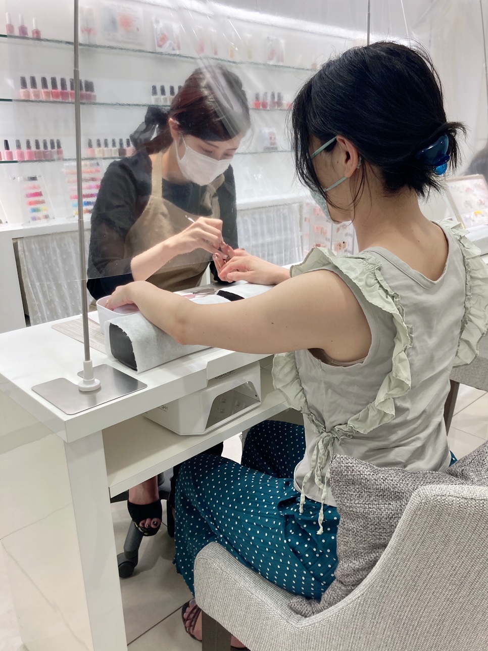 ネイルステーションで キラッとスイッチケア 手指 爪の荒れが気になる人に With Lab ビューティー With Online 講談社公式 恋も仕事もわたしらしく