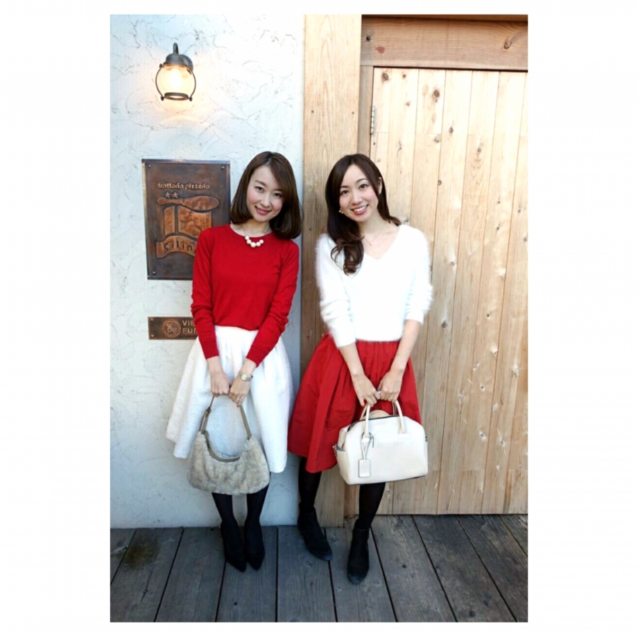 こんばんは!<br /><br /><br />けぇこです。<br /><br /><br /><br /><br /><br /><br />いよいよクリスマスシーズン♩<br /><br /><br /><br />少し早めのクリスマスランチしてきました!<br /><br /><br /><br /><br />お相手は、まりこちゃん♡♡<br /><br /><br /><br /><img class=
