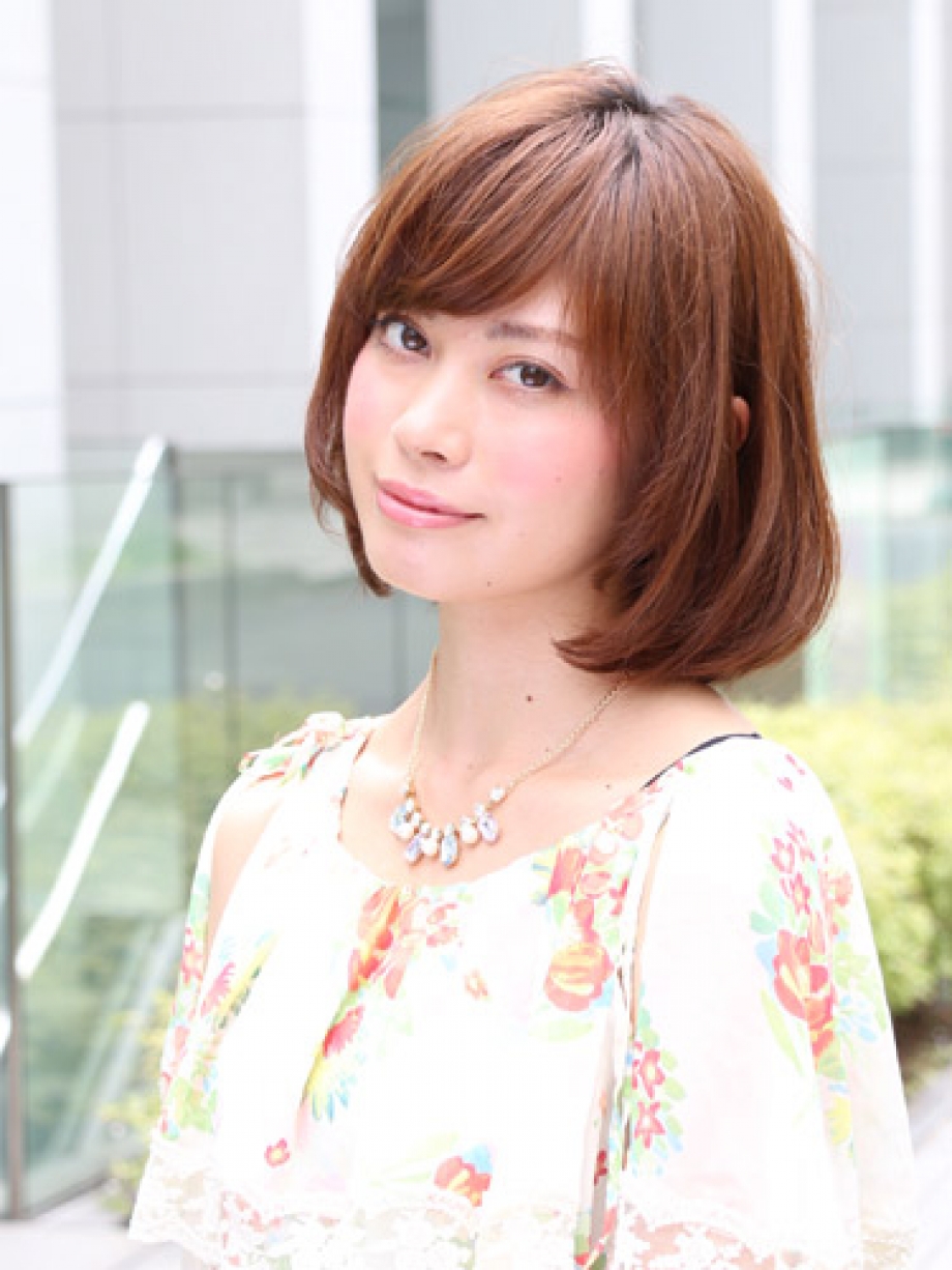 トイプーのルナたんがぬいぐるみと格闘しています<br /><br />この未確認生物はなんだ、仕留めてやる!とでも思っているのでしょうか<br /><br /><br /><br /><br />表参道にある「mazele hair」さんでサロンモデル撮影をしました<br /><br /><br /><img class=