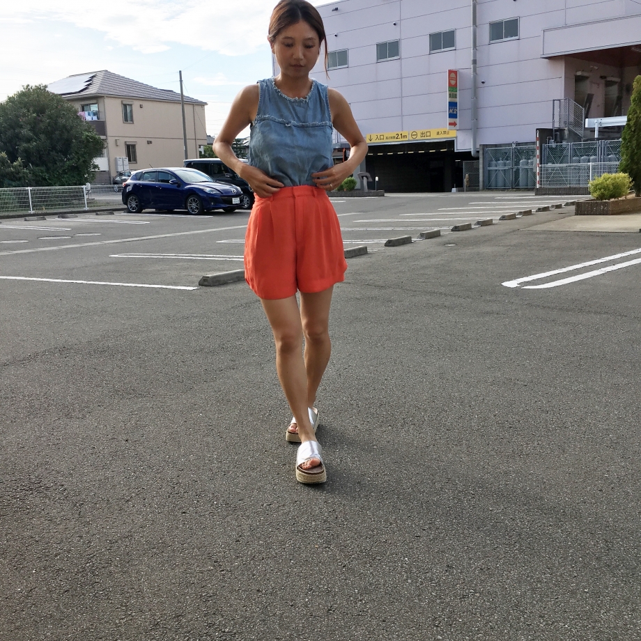 コーデ Uniqloのショートパンツ500円 With Lab ファッション With Online 講談社公式 恋も仕事もわたしらしく