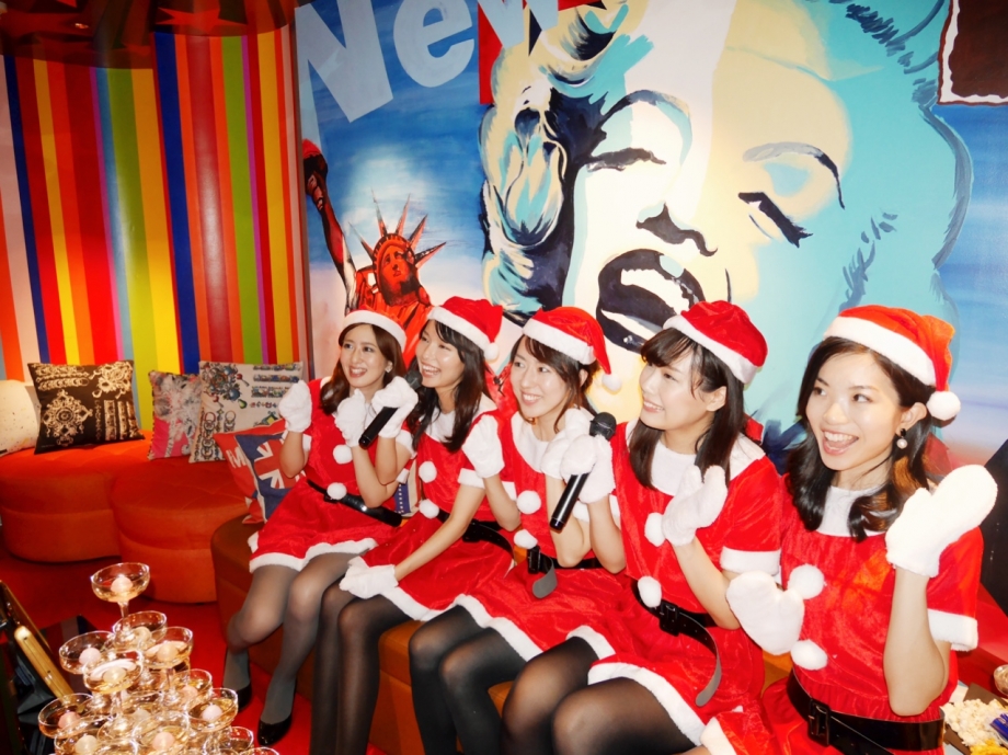 モデルも注目 新宿の派手カワカラオケ With Lab ライフスタイル With Online 講談社公式 恋も仕事もわたしらしく