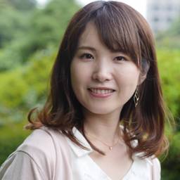 くホテルヒルトン クリスマスデザートビュッフェ With Online 講談社公式 恋も仕事もわたしらしく