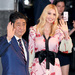 イバンカ氏、働く女性の味方か敵か 割れる評価 :日本経済新聞