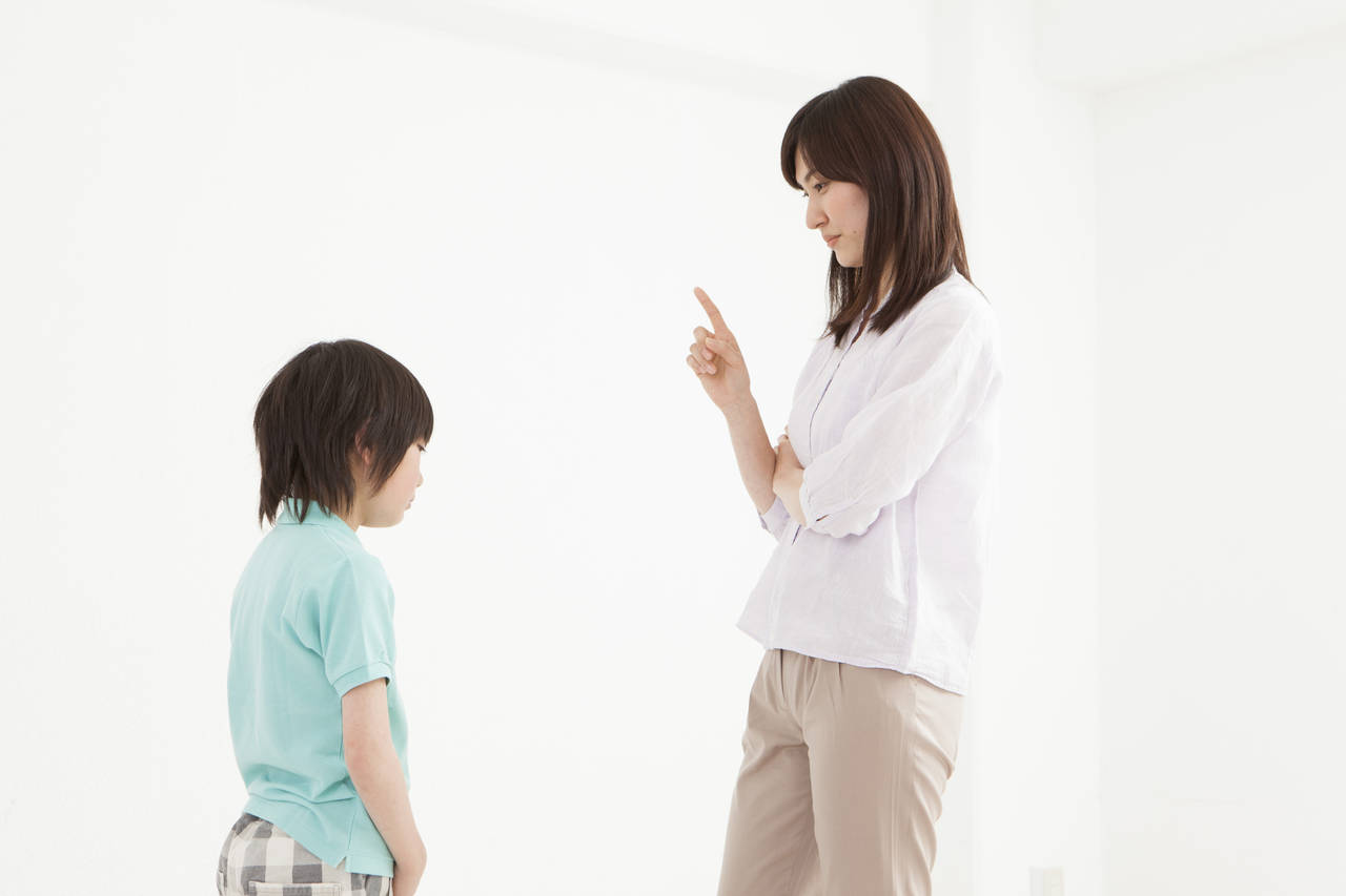 子育て中の叱り方って難しい。正しく子どもを叱る方法ってないの?