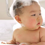 乳児とお風呂に入りたい。入れ方のコツや気をつけることを教えて!