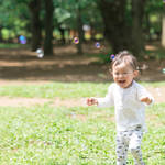 1歳の女の子は何をして遊ぶ?遊びながら学ぶことやおもちゃを紹介