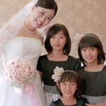 子どもと一緒に結婚式へ！出席するときの豆知識や服装マナー