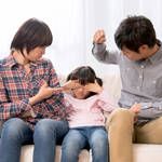 子育てにげんこつは必要？正しい叱り方としつけの方法をご紹介