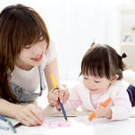   2歳の子どもと一緒に家遊び！手先や体を使った遊び方を紹介