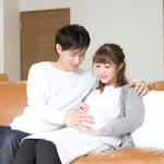 出産費用はいくらかかる？費用を抑えるコツともらえる手当