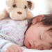 1歳児の寝かしつけを見直そう!スムーズに入眠するためのコツを紹介