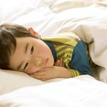 なかなか寝ない6歳児の寝かしつけ。スムーズな入眠を助けるコツ