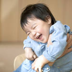 子どもの笑いは効果大！笑いが少ない子どもへの影響や改善方法