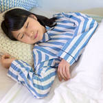 ママが寝る時間は何時間？子育てステージで変わる睡眠の悩みと対策