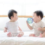 双子のベビー服を見つける方法とは？知りたい購入方法とポイント