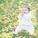 秋に赤ちゃんには何を着せたらよい?成長別の洋服選びのコツを紹介!