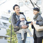 寒い冬場の赤ちゃんの服装は？外出時の注意点や冬場のお風呂のコツ