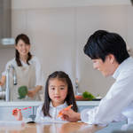 共働き家庭の幼児教育はどうする?メリットと家族の時間の過ごし方