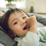 子どもが冬でも寝汗をかくのはなぜ?原因や対策を知って快適な睡眠を