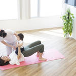ピラティスとヨガの基礎知識。産前や産後のママへのメリット