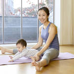 初めてのピラティスにトライ！基本姿勢や親子でできるエクササイズ