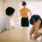 子どもの前で夫婦喧嘩をしてしまう！子どもの心に与える影響と対処法