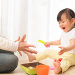 1歳児とのおままごとの遊び方は？想像力を豊かにして脳を刺激しよう