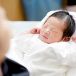 11月生まれは落ち着いた健康児!寒さ対策の方法や人気の名前を紹介
