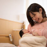 母子同室で泣く赤ちゃんへの対応は？知っておきたい対応方法と心構え
